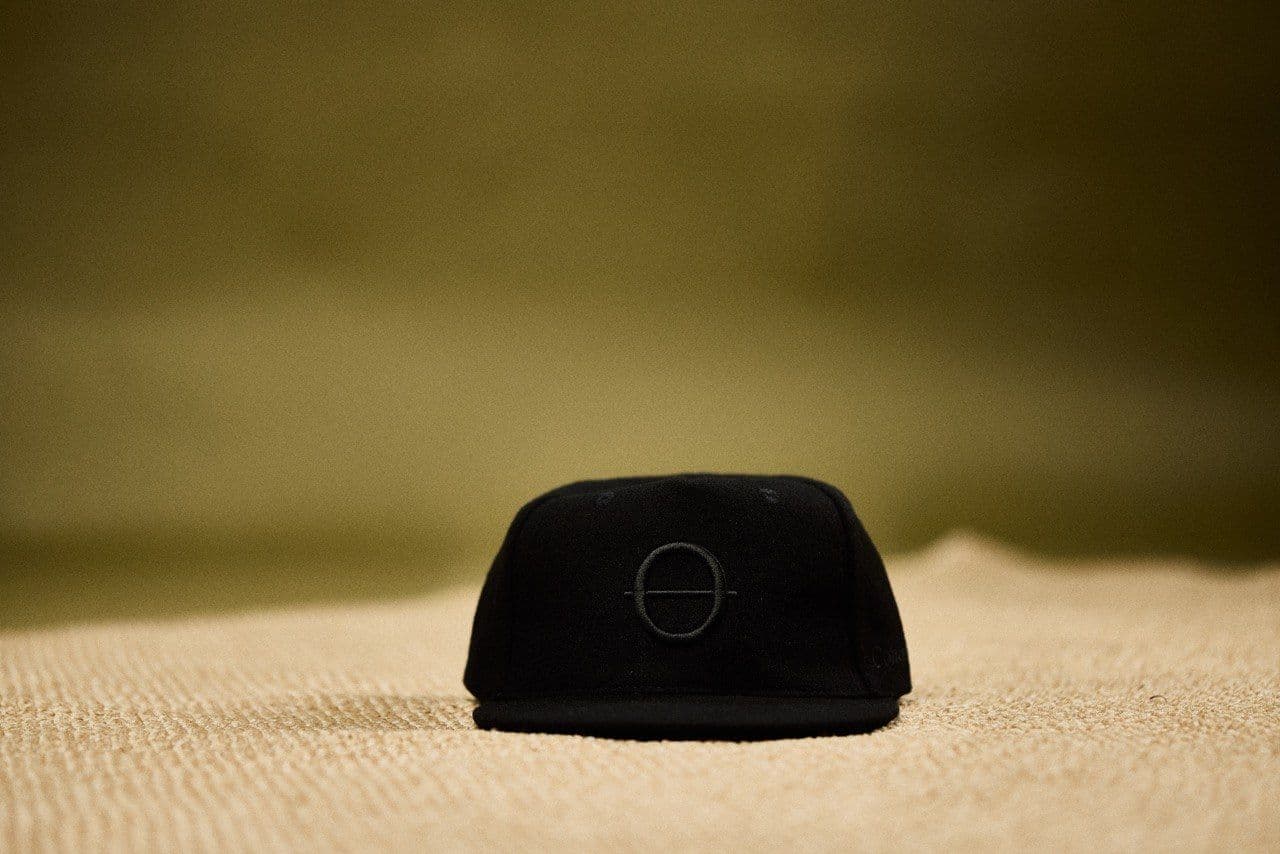 THE CAP Black Stain